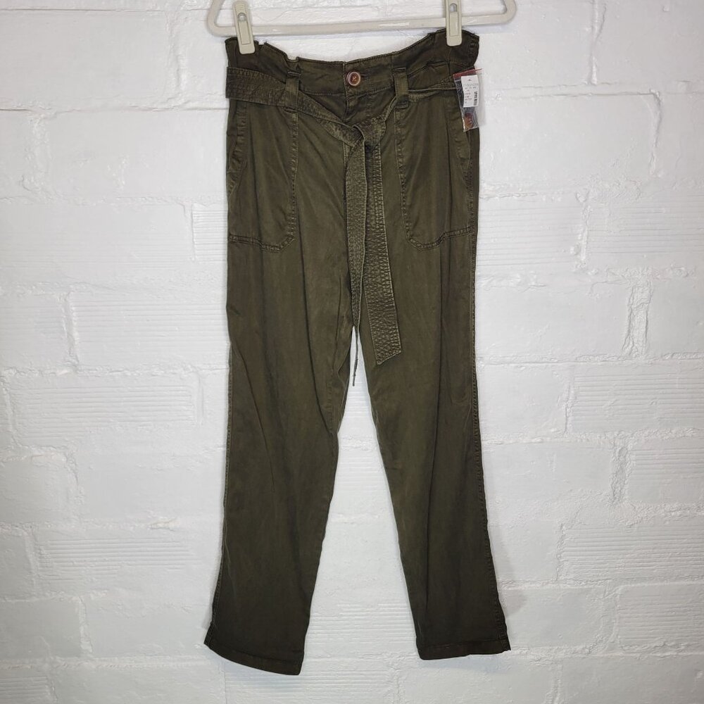 Maurices Women's Size 10 Pants Paper Bag Waist Green